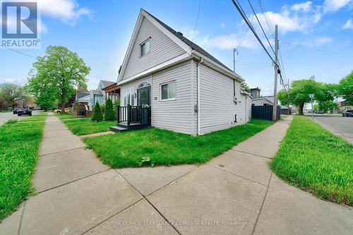 39 Division Street, Hamilton (Homeside), ON - Outdoor