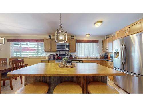 1524 12Th Avenue S, Cranbrook, BC - Indoor