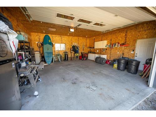 1524 12Th Avenue S, Cranbrook, BC - Indoor Photo Showing Garage