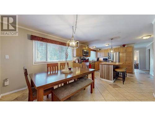 1524 12Th  S Avenue, Cranbrook, BC - Indoor Photo Showing Dining Room