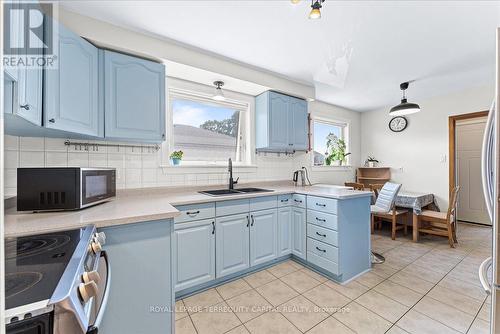 42 Richland Crescent, Toronto (Eringate-Centennial-West Deane), ON - Indoor Photo Showing Kitchen With Double Sink