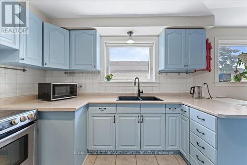 42 Richland Crescent, Toronto (Eringate-Centennial-West Deane), ON - Indoor Photo Showing Kitchen With Double Sink