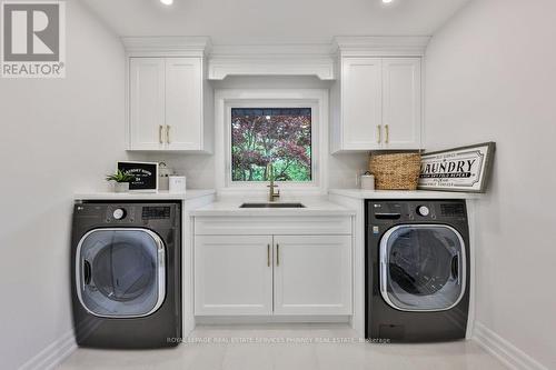 2050 Saint Andrews Place, Mississauga (Sheridan), ON - Indoor Photo Showing Laundry Room