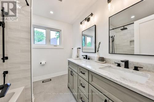 2050 Saint Andrews Place, Mississauga (Sheridan), ON - Indoor Photo Showing Bathroom