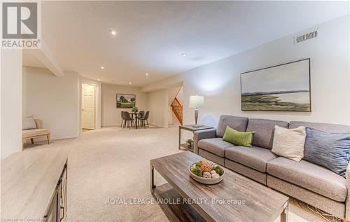 2 - 410 Craigleith Drive, Waterloo, ON - Indoor Photo Showing Living Room