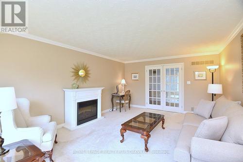 258 Shoreacres Road, Burlington (Shoreacres), ON - Indoor Photo Showing Living Room With Fireplace