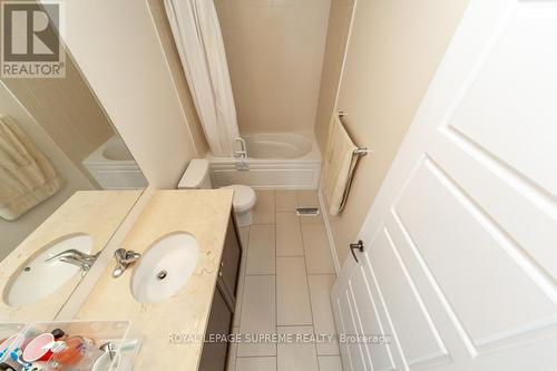 25 Patterson Drive, Haldimand, ON - Indoor Photo Showing Bathroom