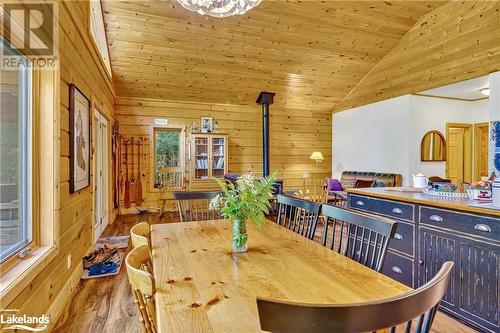 1880 Boldts Lane, Minden Hills, ON - Indoor Photo Showing Dining Room