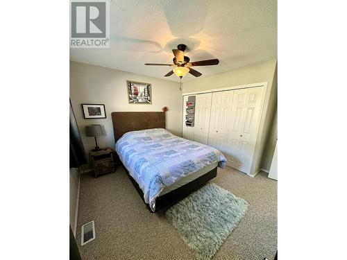 B 32 Lakeview Avenue, Williams Lake, BC - Indoor Photo Showing Bedroom