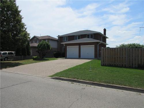 19 West Farmington Drive, St. Catharines, ON - Outdoor