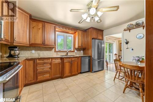 3286 County Rd 3 Road, Prince Edward County, ON - Indoor Photo Showing Kitchen