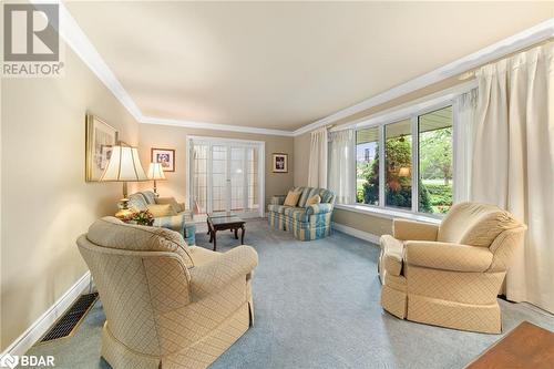 3286 County Rd 3 Road, Prince Edward County, ON - Indoor Photo Showing Living Room