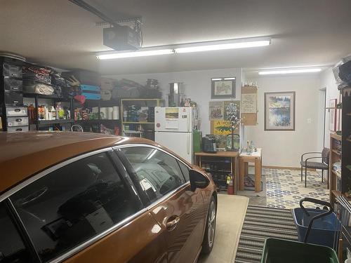 117119 Rupert Avenue, Crystal City, MB - Indoor Photo Showing Garage