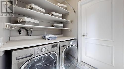 188 Coon'S Road, Richmond Hill (Oak Ridges), ON - Indoor Photo Showing Laundry Room