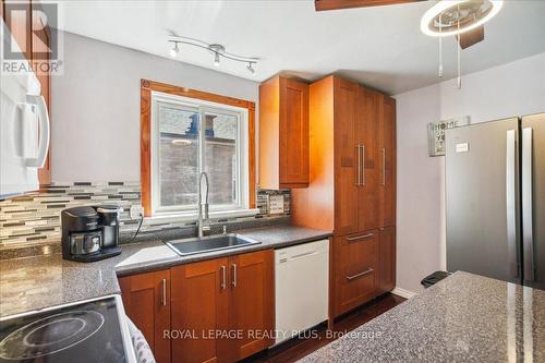 269 Valermo Drive, Toronto (Alderwood), ON - Indoor Photo Showing Kitchen