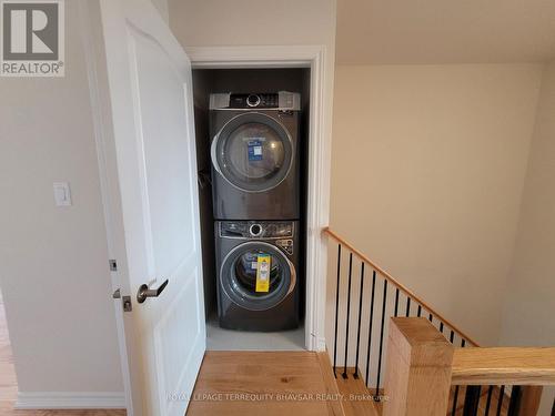 20 Vestry Way, Brampton, ON - Indoor Photo Showing Laundry Room