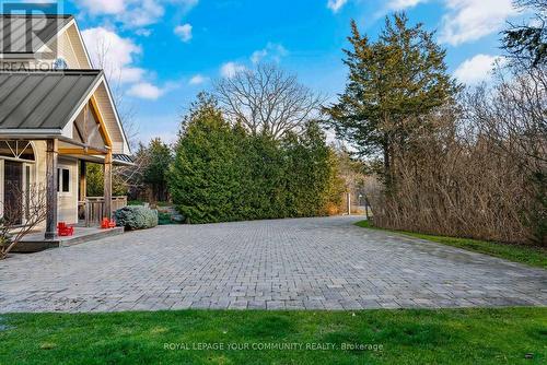 4039 County Rd 13 Road N, Prince Edward County, ON - Outdoor