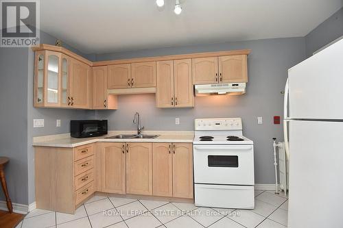 6 - 29 Sherman Avenue S, Hamilton, ON - Indoor Photo Showing Kitchen With Double Sink