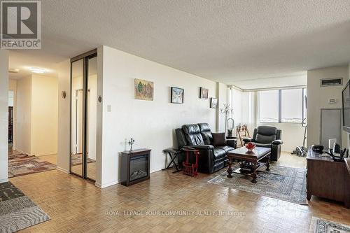 1606 - 133 Torresdale Avenue, Toronto (Westminster-Branson), ON - Indoor Photo Showing Living Room