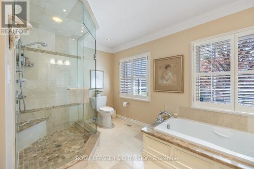 24 Mcglashan Court, Toronto (Bedford Park-Nortown), ON - Indoor Photo Showing Bathroom