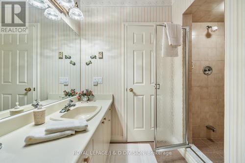 24 Mcglashan Court, Toronto (Bedford Park-Nortown), ON - Indoor Photo Showing Bathroom