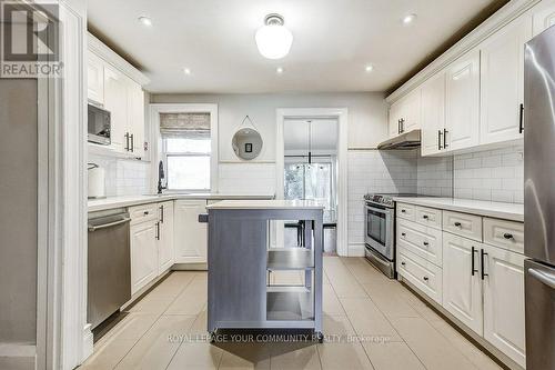 146 Floyd Avenue, Toronto, ON - Indoor Photo Showing Kitchen With Upgraded Kitchen