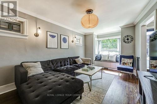 146 Floyd Avenue, Toronto, ON - Indoor Photo Showing Living Room