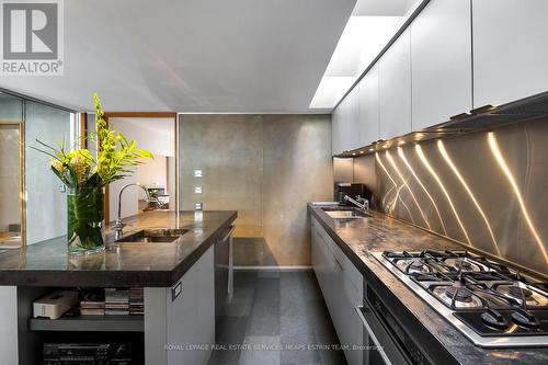 50 Amelia Street, Toronto (Cabbagetown-South St. James Town), ON - Indoor Photo Showing Kitchen