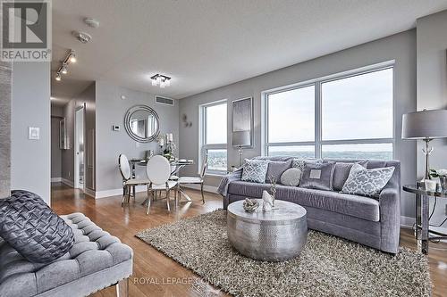 2002 - 1255 Bayly Street, Pickering, ON - Indoor Photo Showing Living Room