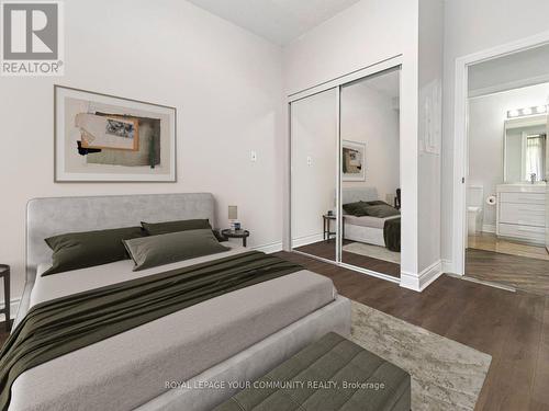 114 - 25 Earlington Avenue, Toronto (Kingsway South), ON - Indoor Photo Showing Bedroom