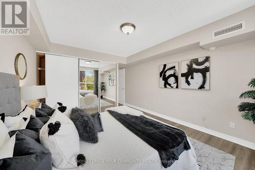 313 - 121 Woodbridge Avenue, Vaughan (West Woodbridge), ON - Indoor Photo Showing Bedroom