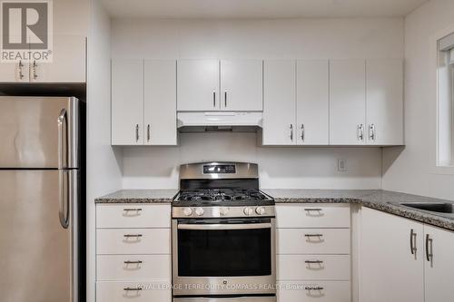 35 Cheshire Drive, Toronto, ON - Indoor Photo Showing Kitchen