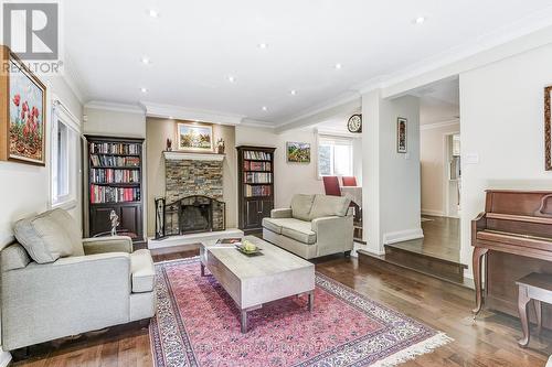 81 Cricklewood Crescent, Markham (Royal Orchard), ON - Indoor Photo Showing Living Room With Fireplace