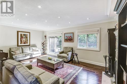 81 Cricklewood Crescent, Markham (Royal Orchard), ON - Indoor Photo Showing Living Room