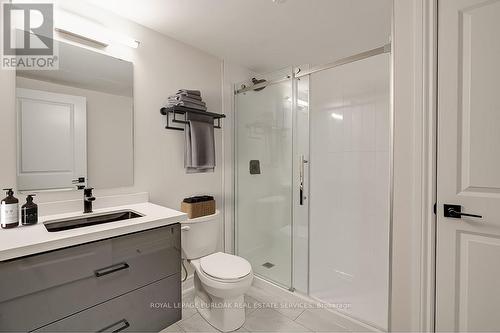 0C - 261 King Street E, Hamilton (Stoney Creek), ON - Indoor Photo Showing Bathroom