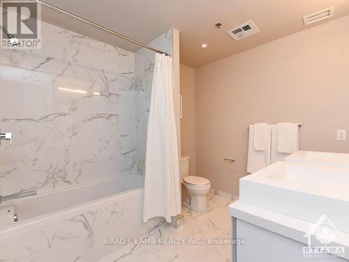 209 - 203 Catherine Street, Ottawa, ON - Indoor Photo Showing Bathroom