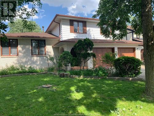 2430 Glenwood, Windsor, ON - Outdoor