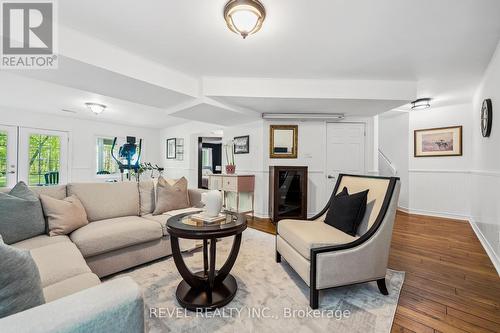 11485 First Line, Milton (Nassagaweya), ON - Indoor Photo Showing Living Room