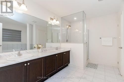 15 Matterhorn Road, Brampton (Northwest Brampton), ON - Indoor Photo Showing Bathroom