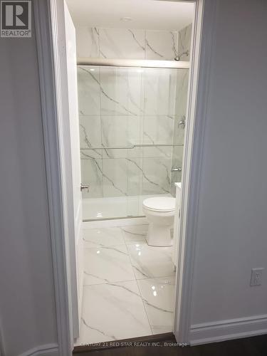 15 Matterhorn Road, Brampton (Northwest Brampton), ON - Indoor Photo Showing Bathroom