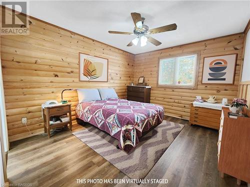 347 Tyendinaga Drive, Southampton, ON - Indoor Photo Showing Bedroom