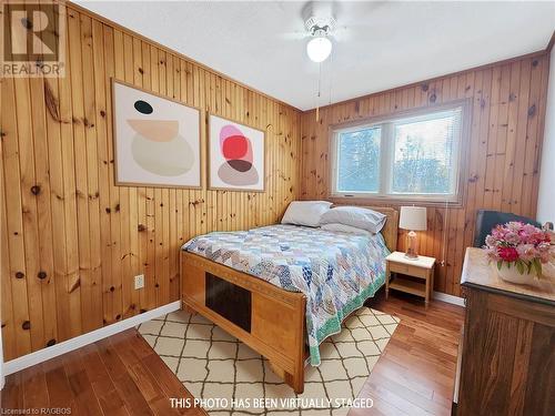 347 Tyendinaga Drive, Southampton, ON - Indoor Photo Showing Bedroom