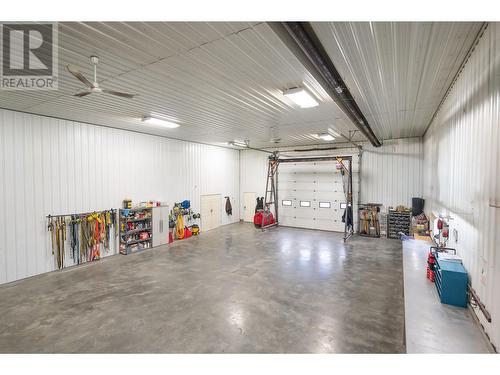 14230 Homestead Road, Prince George, BC - Indoor Photo Showing Garage