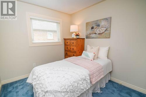 22 Lang Drive, Barrie (Northwest), ON - Indoor Photo Showing Bedroom