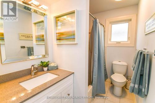 22 Lang Drive, Barrie (Northwest), ON - Indoor Photo Showing Bathroom