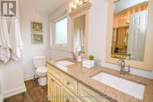 22 Lang Drive, Barrie (Northwest), ON - Indoor Photo Showing Bathroom