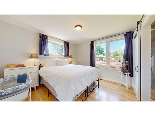 4 103Rd Avenue, Kimberley, BC - Indoor Photo Showing Bedroom