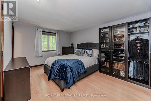 414 Warrington Drive, Waterloo, ON - Indoor Photo Showing Bedroom