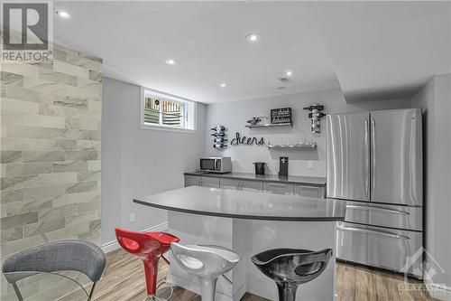 32 Baroness Drive, Ottawa, ON - Indoor Photo Showing Kitchen