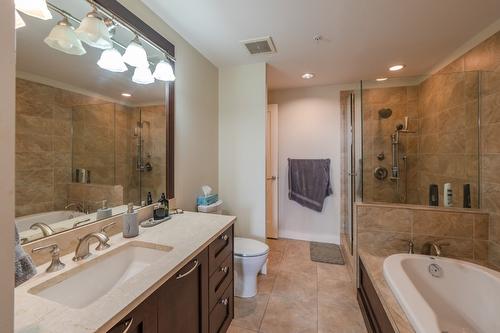 405-75 Martin Street, Penticton, BC - Indoor Photo Showing Bathroom